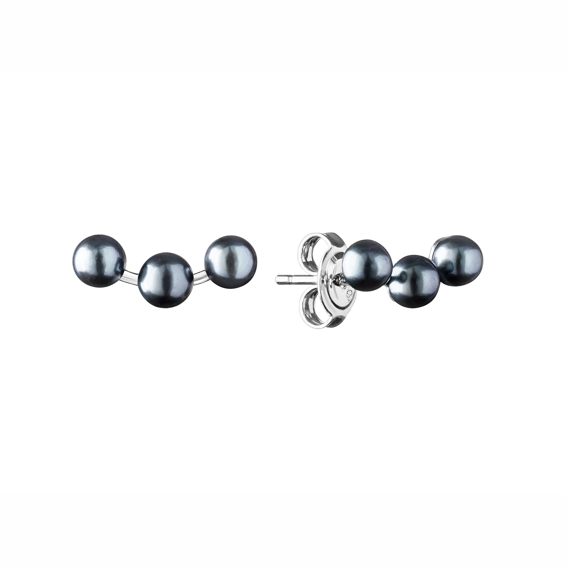 Silver earrings with pearls